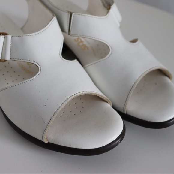 SAS White Sandals / 6.5 - Picture 6 of 13